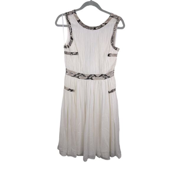 Diane Von Furstenberg Dresses & Skirts - NWT Diane Von Furstenberg DVF Letty dress Size 4‎ Ivory Silk With Snake Detail